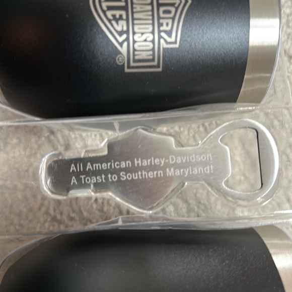 Harley-Davidson - Picture 4 of 5